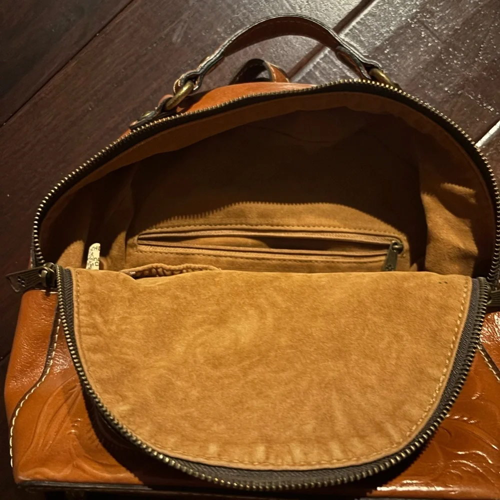 Patricia Nash Floral Embossed Tan Leather Backpack - Picture 6 of 6